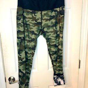 Constantly Varied Gear Leggings Camo Reversible